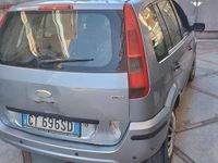 Usata Ford Fusion 68 CV (50 kW) 2006 Blu Berlina