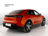 Usata Porsche Macan Turbo 469 kW (639 CV) 2024 Papaya metallizzato SUV