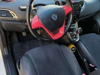 Usata Lancia Ypsilon Gold 95 CV (69 kW) 2012 Bianco Utilitaria