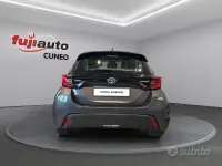 Usata Toyota Yaris Hybrid Trend 116 CV (85 kW) 2022 Dark grey met Utilitaria