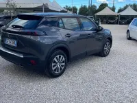 Usata Peugeot 2008 Allure 110 CV (80 kW) 2021 Grigio SUV