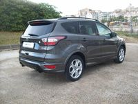 Usata Ford Kuga ST-Line 119 CV (87 kW) 2017 Grigio SUV
