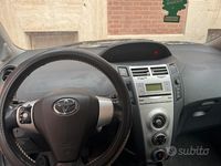 Usata Toyota Yaris 2008 Grigio Utilitaria