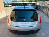 Usata Lancia Delta Platinum 190 CV (139 kW) 2011 Grigio Utilitaria