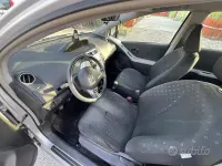 Usata Toyota Yaris Sol 69 CV (50 kW) 2008 Grigio Utilitaria