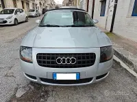 Usata Audi TT Roadster 150 CV (110 kW) 2003 Argento Cabrio