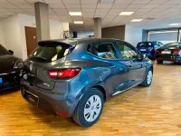 Usata Renault Clio IV Zen 75 CV (55 kW) 2018 Grigio Berlina