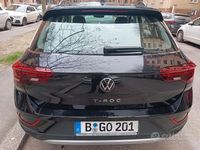 Usata VW T-Roc 110 CV (80 kW) 2023 Nero SUV