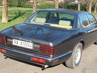 Usata Jaguar XJ Sovereign 213 CV (156 kW) 1988 Grigio Berlina