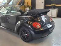 Usata VW New Beetle 105 CV (77 kW) 2006 Nero Utilitaria