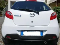 Usata Mazda 2 75 CV (55 kW) 2008 Bianco Utilitaria