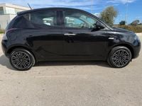 Usata Lancia Ypsilon Silver 69 CV (50 kW) 2023 Nero Utilitaria