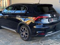 Usata Fiat Tipo Cross 101 CV (74 kW) 2021 Nero Berlina