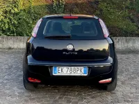 Usata Fiat Punto Evo Dynamic 75 CV (55 kW) 2011 Utilitaria