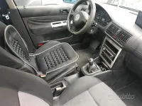 Usata VW Golf IV 105 CV (77 kW) 2003 Blu Berlina