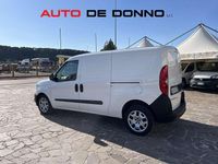Usata Fiat Doblò 105 CV (77 kW) 2022 Bianco Monovolume