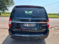 Usata Lancia Voyager Platinum 163 CV (119 kW) 2013 Nero Monovolume