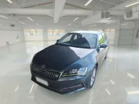 Usata Skoda Superb Executive 156 CV (114 kW) 2020 Grigio Station wagon