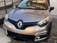 Usata Renault Captur Iconic 90 CV (66 kW) 2016 Grigio SUV