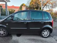 Usata Lancia Musa 95 CV (69 kW) 2008 Marrone Monovolume
