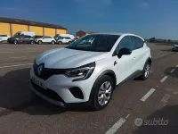 Usata Renault Captur Intens 101 CV (74 kW) 2022 Bianco SUV