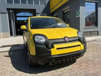 Usata Fiat Panda Cross Cross 70 CV (51 kW) 2024 Giallo Utilitaria