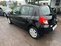 Usata Renault Clio 75 CV (55 kW) 2012 Nero Utilitaria