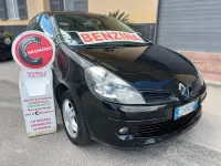Gebraucht Renault Clio II 75 PS (55 kW) 2007 Schwarz Limousine