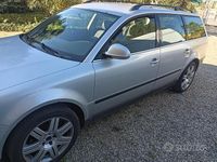 Usata VW Passat 130 CV (95 kW) 2005 Grigio Berlina