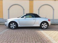 Usata Audi TT Roadster 180 CV (132 kW) 2000 Grigio Cabrio