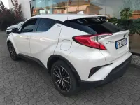 Usata Toyota C-HR Trend 122 CV (89 kW) 2018 Bianco SUV