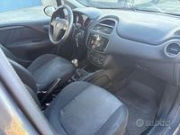 Usata Fiat Punto Lounge 75 CV (55 kW) 2014 Grigio Berlina