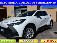 Usata Toyota C-HR 98 CV (72 kW) 2025 Bianco SUV