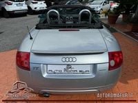 Usata Audi TT Roadster 179 CV (131 kW) 2000 Argento Cabrio