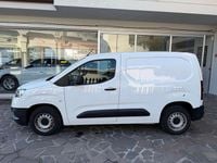 Usata Toyota Proace City Active 102 CV (75 kW) 2022 Bianco Monovolume