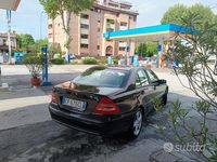 Usata Mercedes C220 150 CV (110 kW) 2004 Nero Berlina