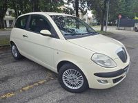 Usata Lancia Ypsilon 69 CV (50 kW) 2004 Giallo Utilitaria