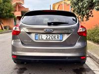 Usata Ford Focus Titanium 116 CV (85 kW) 2011 Grigio Berlina