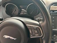 Occasion Jaguar XE 180 ch (132 kW) 2016 Bleue Berline