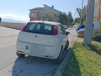 Usata Fiat Grande Punto 77 CV (56 kW) 2009 Bianco Utilitaria