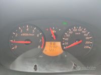 usata Nissan Micra cambio manuale 75000 km