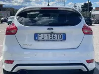 Usata Ford Focus ST-Line 125 CV (91 kW) 2017 Bianco Berlina