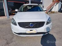Usata Volvo XC60 Kinetic 149 CV (109 kW) 2017 Bianco SUV