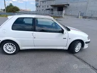 Usata Peugeot 106 Sport 75 CV (55 kW) 2000 Bianco Utilitaria