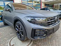 Usata VW Touareg Style 286 CV (210 kW) 2025 Siliziumgrau matt SUV
