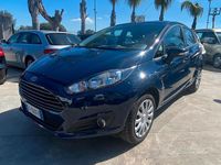 Usata Ford Fiesta Ghia 80 CV (58 kW) 2014 Blu Utilitaria