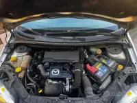 Usata Mazda 2 68 CV (50 kW) 2004 Grigio Utilitaria