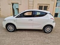 Usata Lancia Ypsilon Platinum 95 CV (69 kW) 2016 Bianco Utilitaria