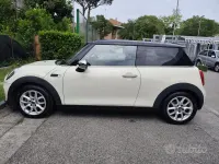 Usata Mini Cooper D 116 CV (85 kW) 2015 Utilitaria