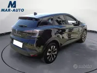 Usata Renault Captur Evolution 101 CV (74 kW) 2024 Nero SUV